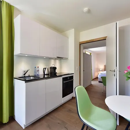 斯特恩酒店 3* 伦克